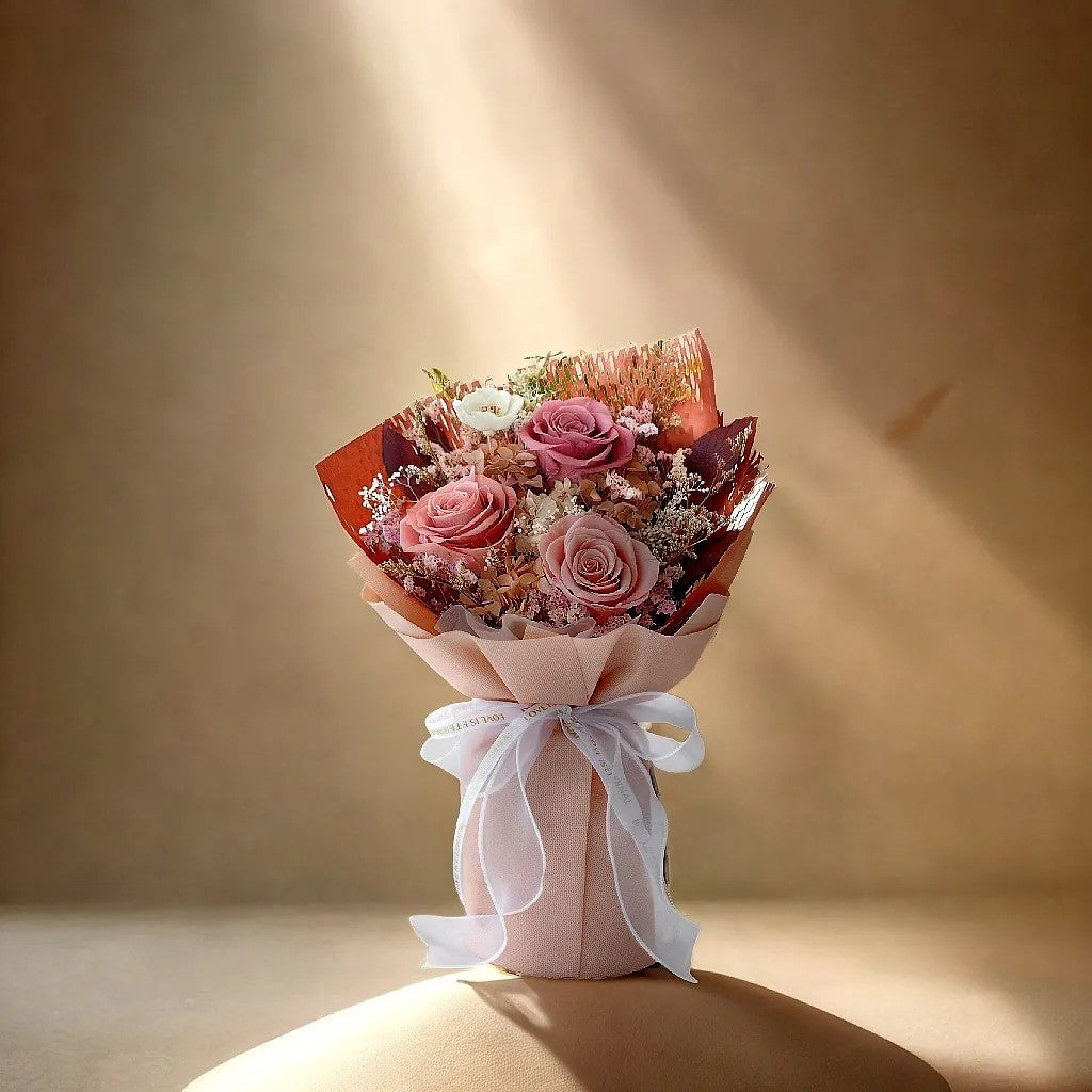 永恆之愛花禮：永生玫瑰花束禮盒 (花束+手提禮盒)